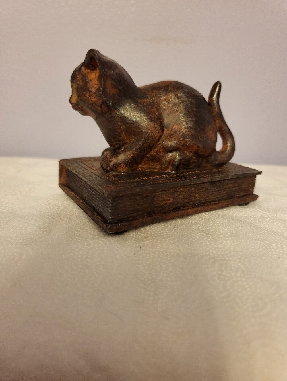 Decorative Brown Cat Figurine on Book - Home Accent Decor - Picture 4 of 10